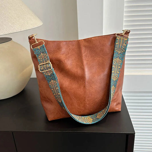 Emma | Vintage leather shoulder bag