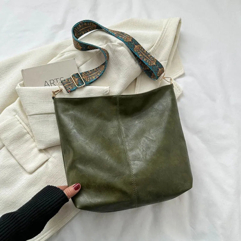 Emma | Vintage leather shoulder bag